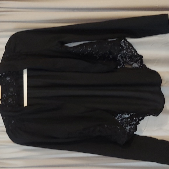 Kaitlyn Jackets & Blazers - Lightweight Lace Jacket